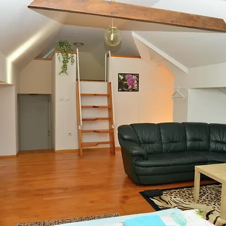 A Restaurace Pintovka Casa de hóspedes 3*